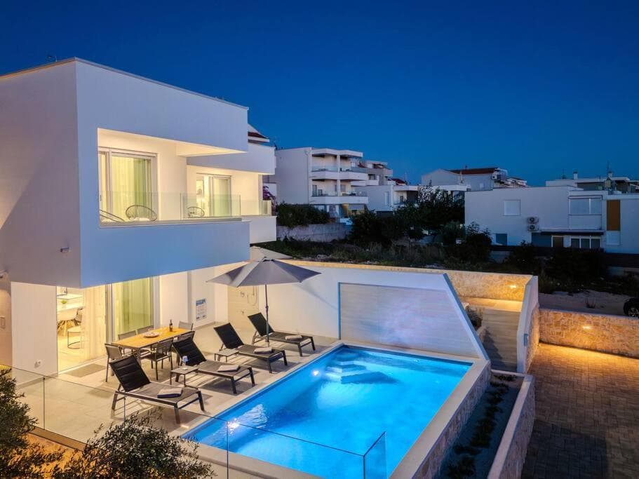 Nova Excellence 1 & 2 — alloggio a Novalja, Zrce Beach